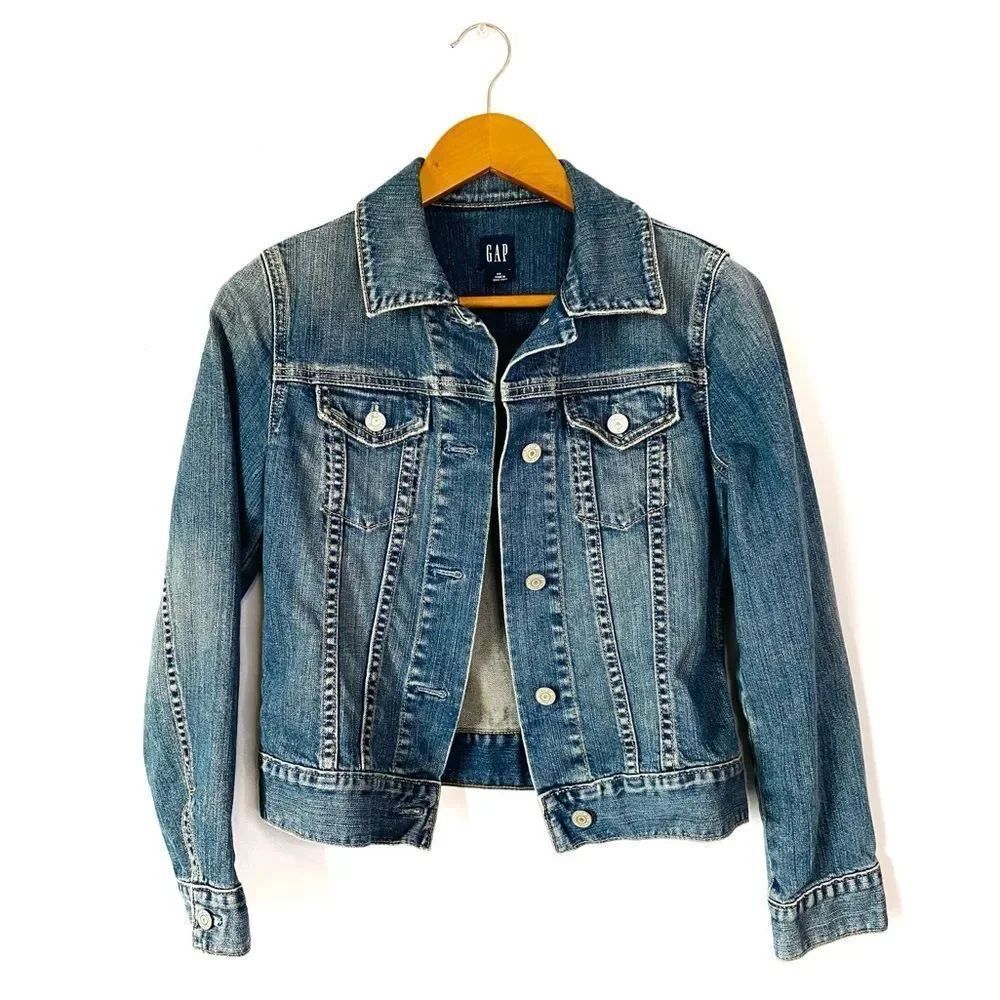 GAP BLUE JEAN DENIM BUTTON DOWN TRUCKER JACKET